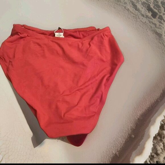 Bleu Rod Beattie Red Ruched High-Waist Bikini Bottoms Size 6 NWT $59 - Picture 12 of 12